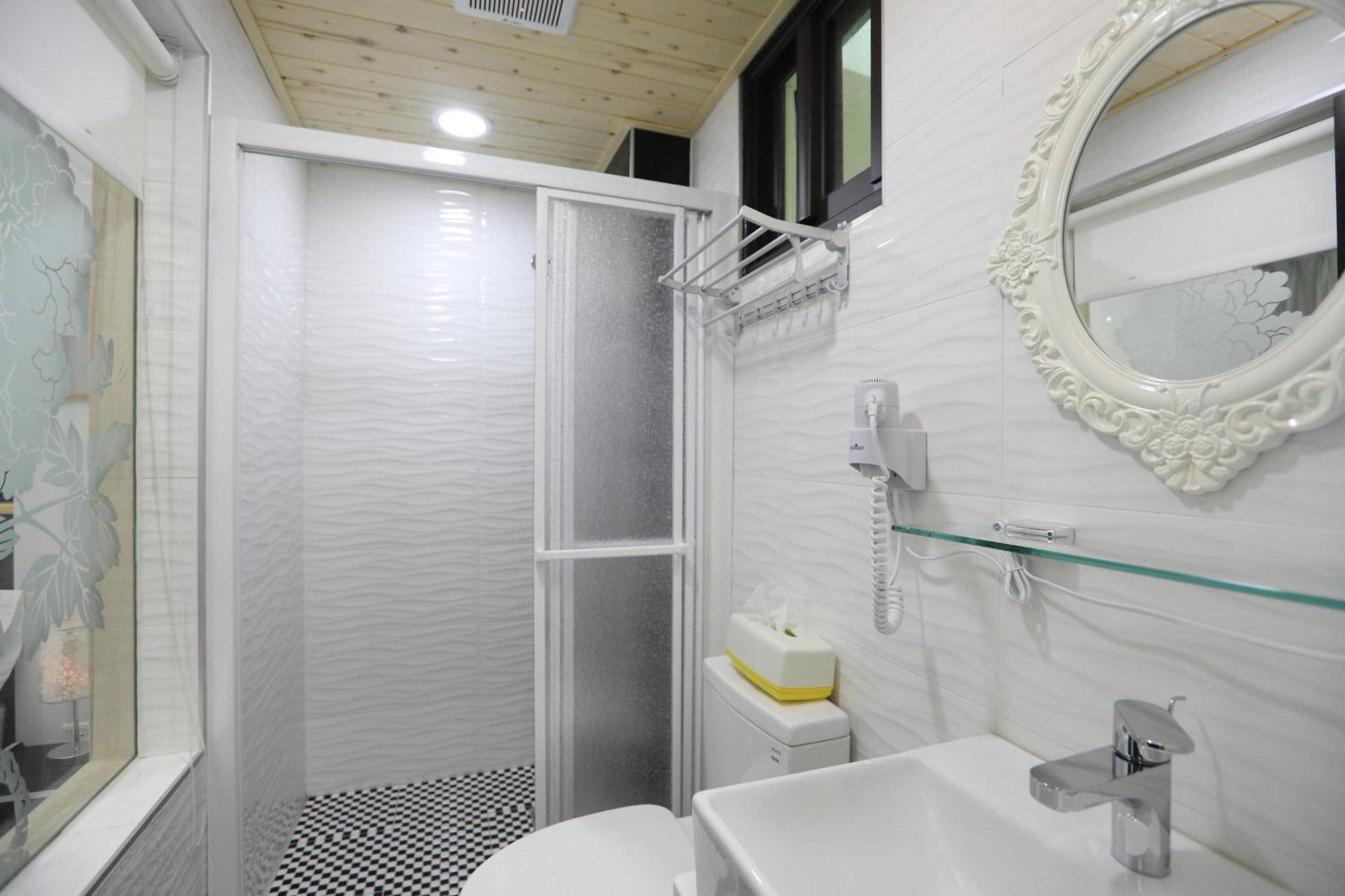 Bridge Bed And Breakfast Hualien Quarto foto